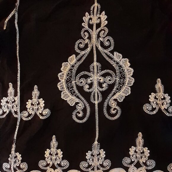 Ultra Pink Lace Embellished Top, Scoop Neck, 3/4 Sleeves, Sizis e L - Picture 6 of 10